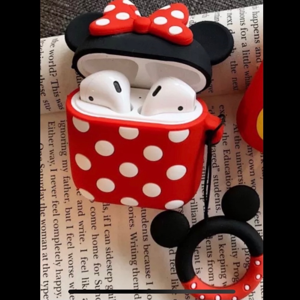 Minnie Mouse Airpods 1 or 2 case cover NEW